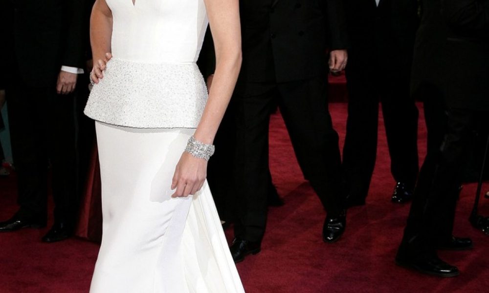charlize-theron-85th-annual-oscars-04
